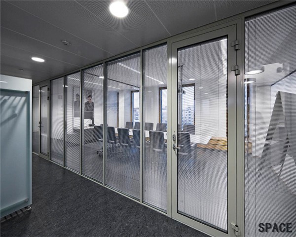 塘厦镇100双玻隔断